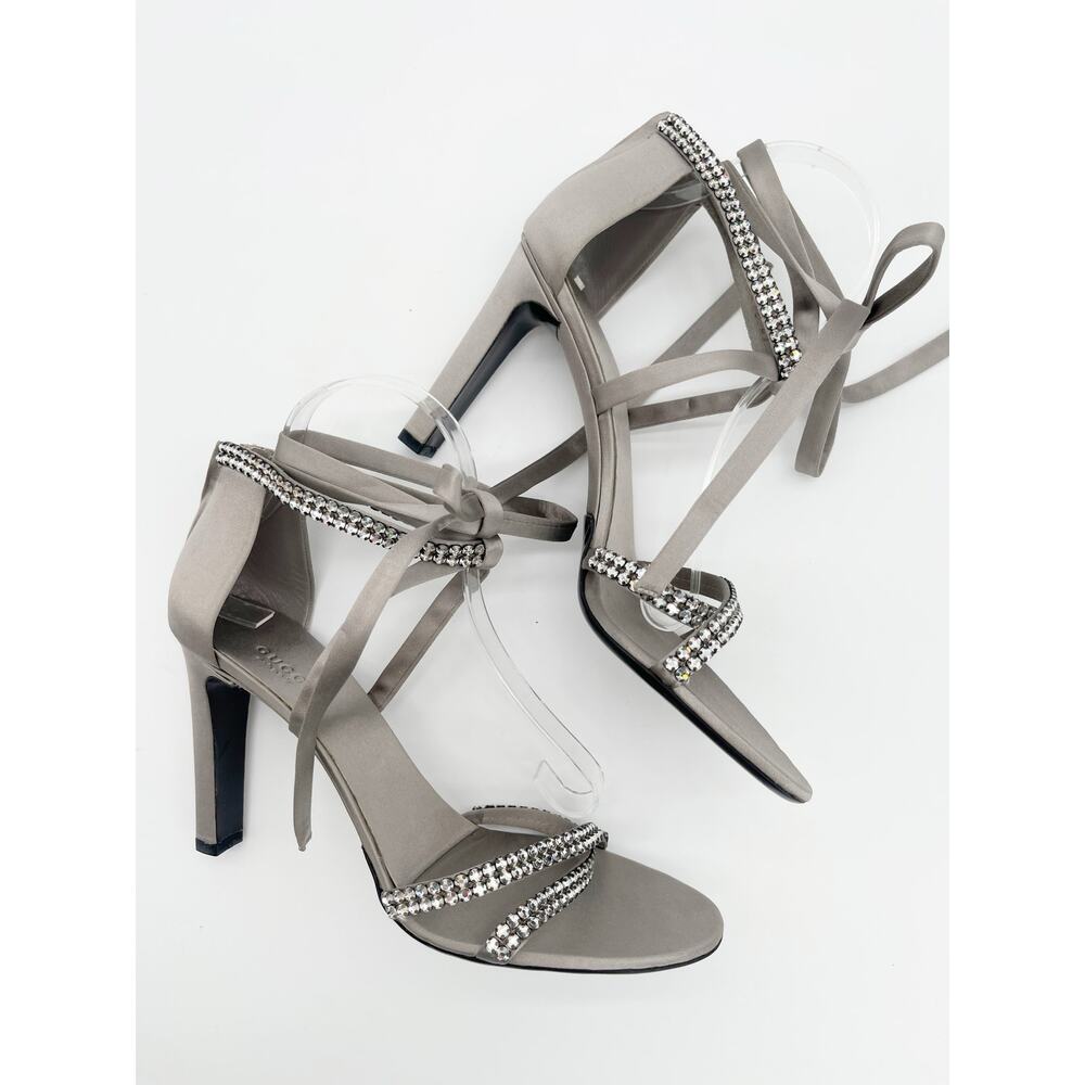 Gucci 2004 Tom Ford Silver Silk Crystal Strap Ankle Wrap Heel Sandals EU 41C - Picture 4 of 13